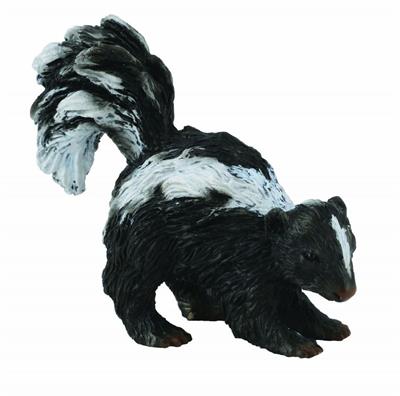 Although they have excellent senses of smell and hearing, they have poor vision, being unable to see objects more than about 3 m (10 ft) away. Woodlands Skunk figure measures 2.2" L x 1.6" H and is realistic down to the two white stripes down is back. Sui